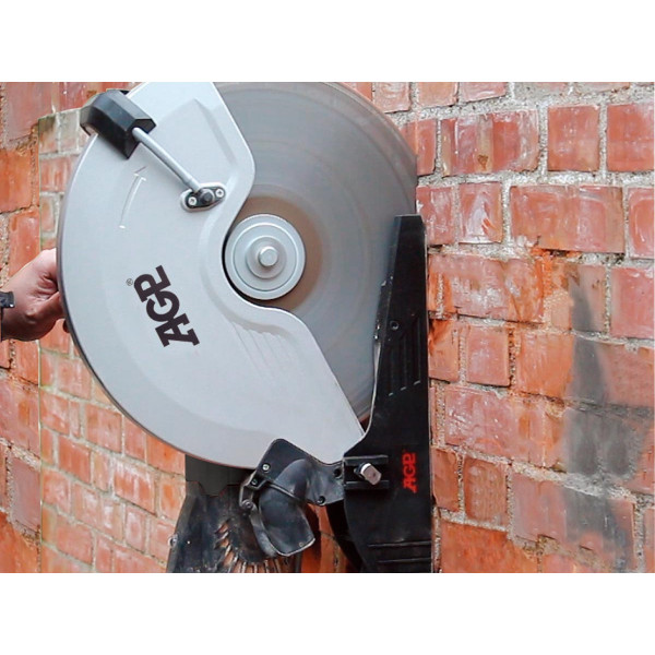 Nástavec proti prachu pro pilu C14