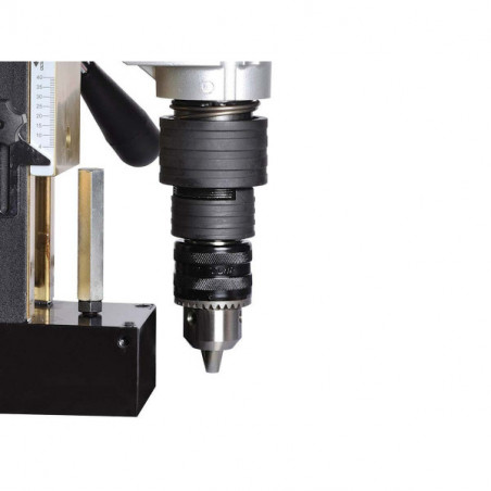 Patentovaná magnetická vrtačka a závitořez AGP TP2000