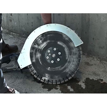 Ochranný kryt pro kopírovací řezání (AGP C16)