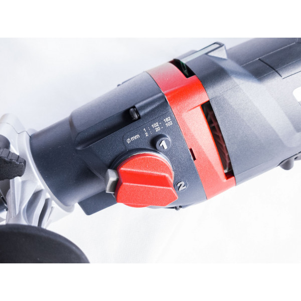 Diamantová jádrová vrtačka s příklepem AGP DME52D (pro elektrikáře)