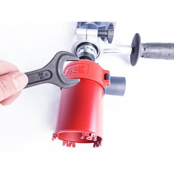 Diamantová jádrová vrtačka s příklepem AGP DME52D (pro elektrikáře)