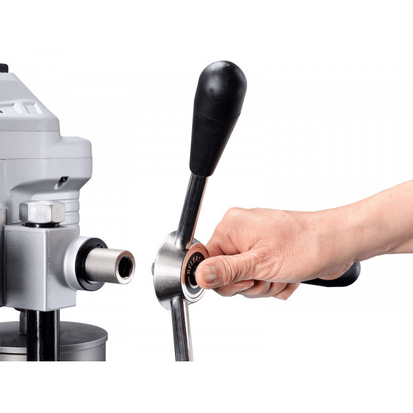 Elektrická vrtačka pro vrtání trubek, s řetězem, AGP HC127