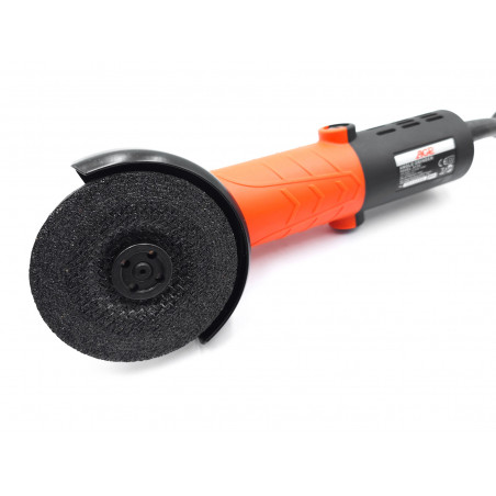 Úhlová bruska na kov AGP B100
