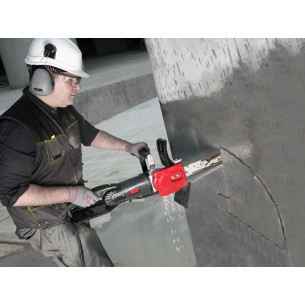 Elektrická řetězová pila na beton AGP CS11 2